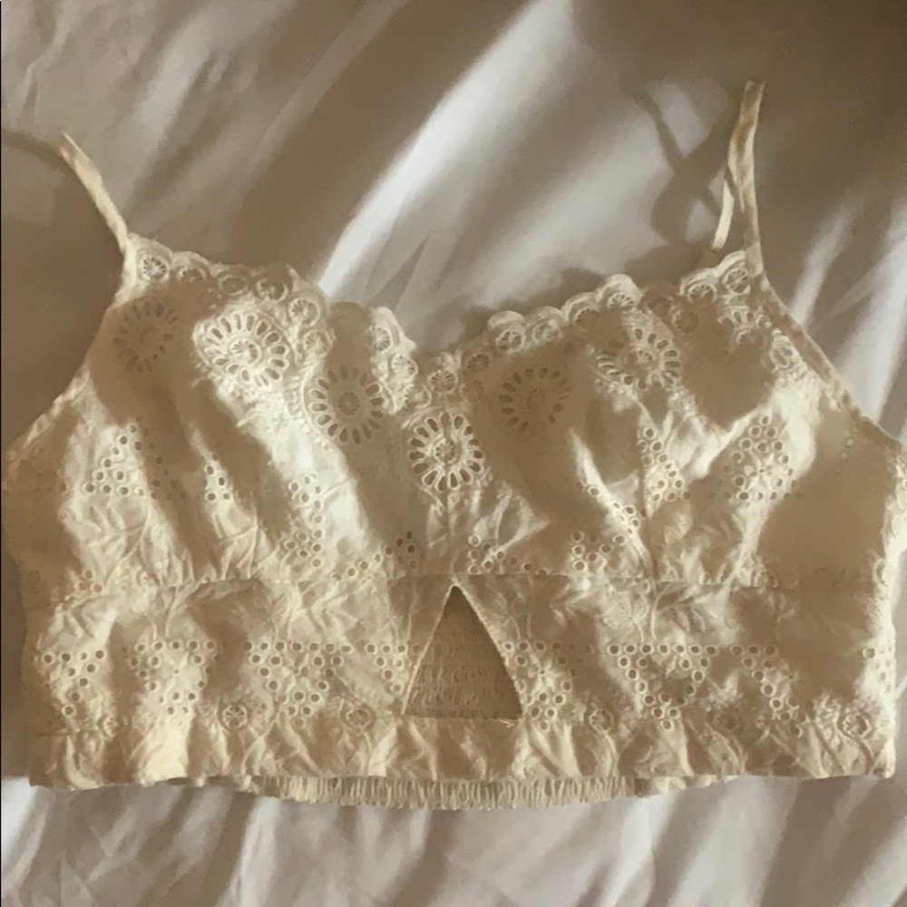 American Eagle Cream Crop Top- Small